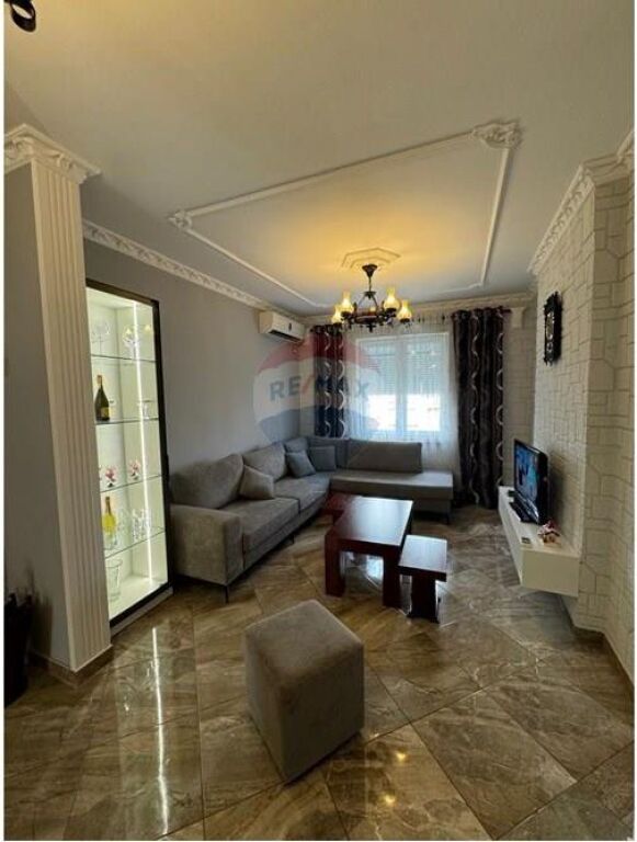 Apartament 2+1 me qera Bllok