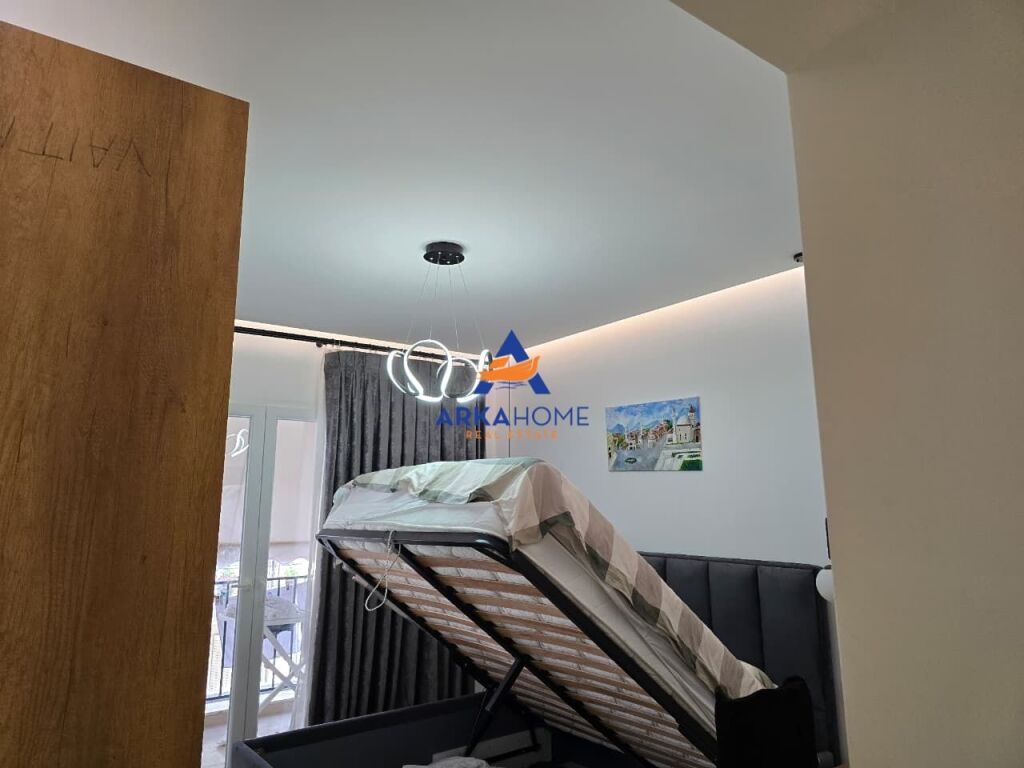 FOR SALE APARTMENT 2+1+2 (2 TOILETS) + PARKING SPOT AT -1 "FORMER GEOLOGICAL FACTORY" 28,500,000 LEK