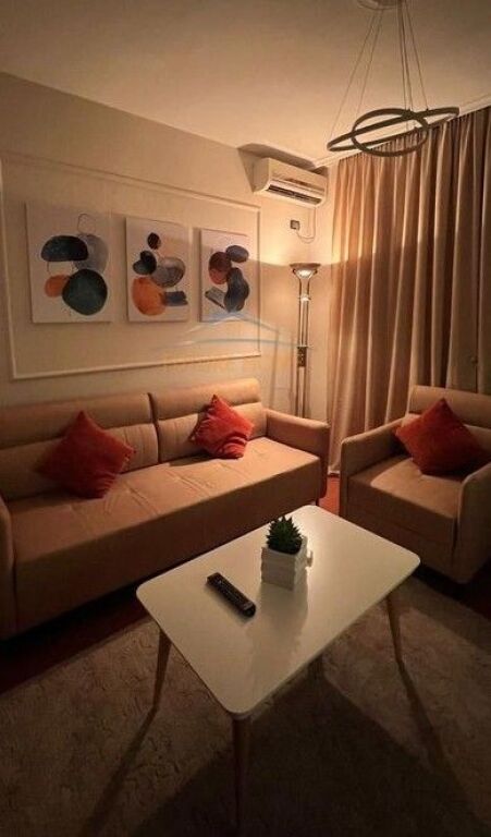 Qera,Apartament 2+1, Petro Nini, Bllok, Tirane.