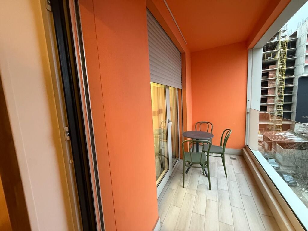 Jepet me qira apartamet 3+1+2 pas Ring center ,Zogu Zi