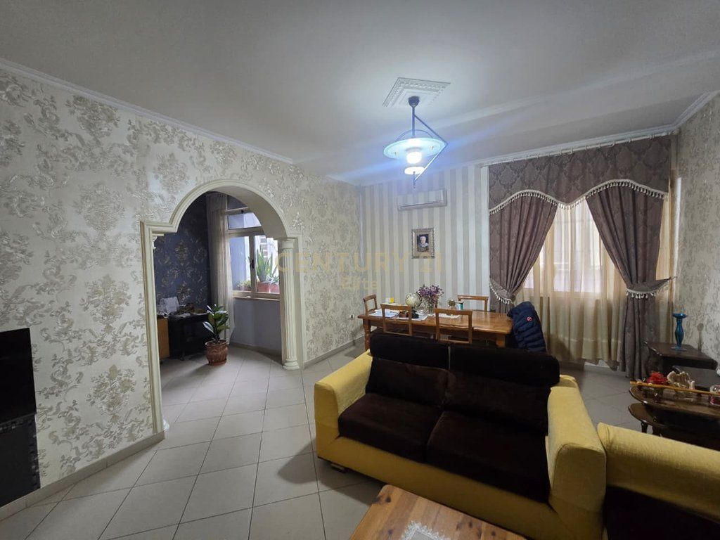 Apartament 2+1+2+Post Parkimi Në Shitje në Irfan Tomini, Tiranë - 320,000€ | 130 m²