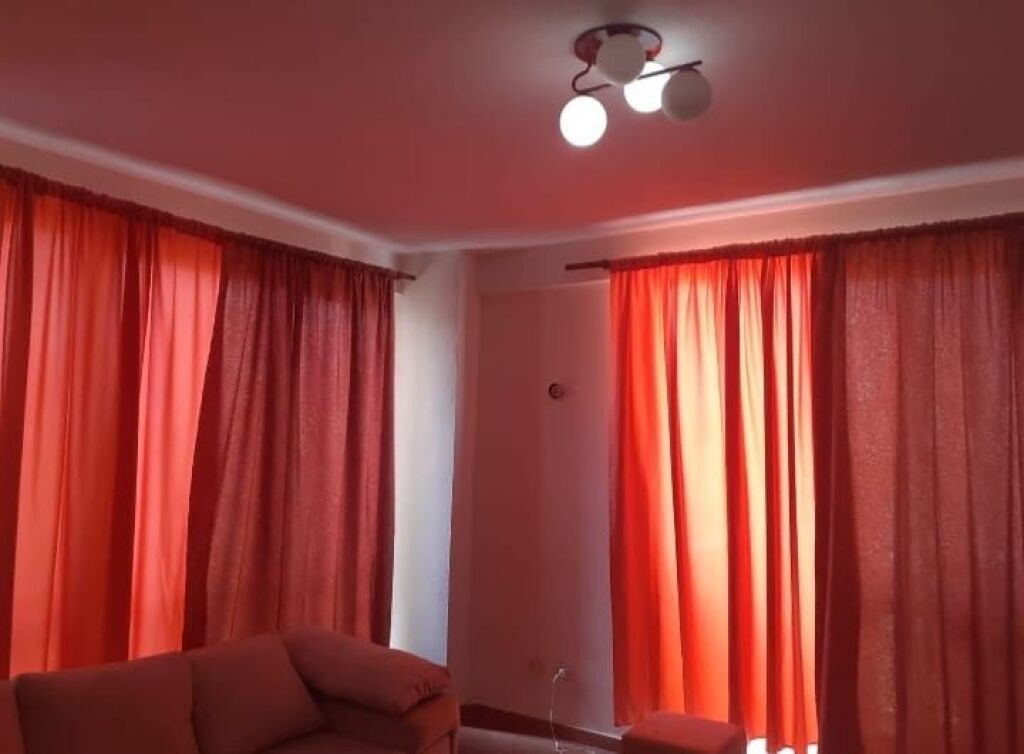 Jepet super apartament 1+1 në zonën e Plazhit, Durrës,