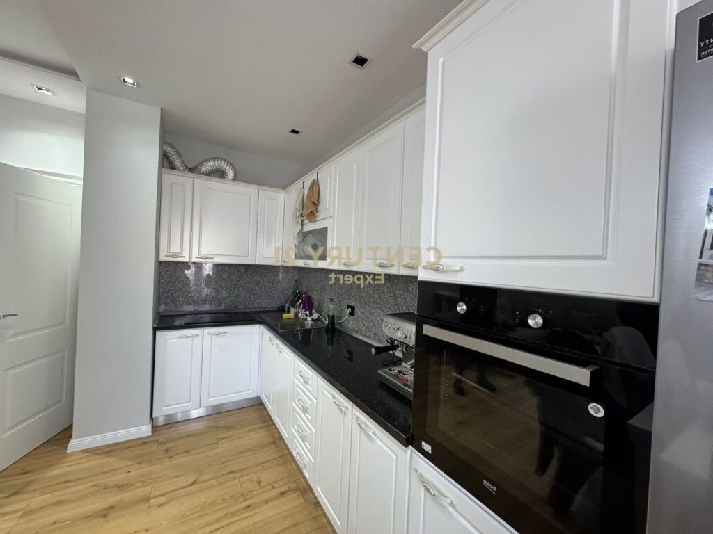 APARTAMENT ME QERA 2+1 PRANE PALLATIT  TE BRIGADES!!!