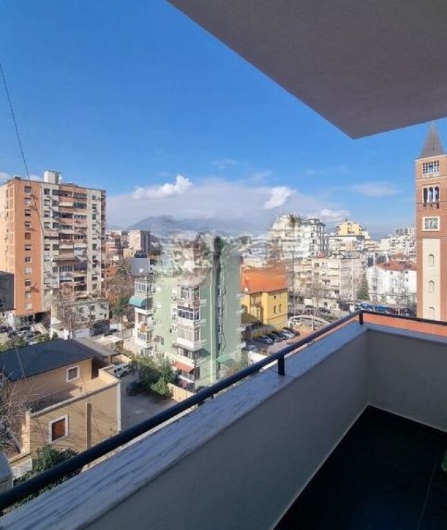 APPARTAMENTO DI LUSSO IN VENDITA 1+1 VICINO AL CENTRO !