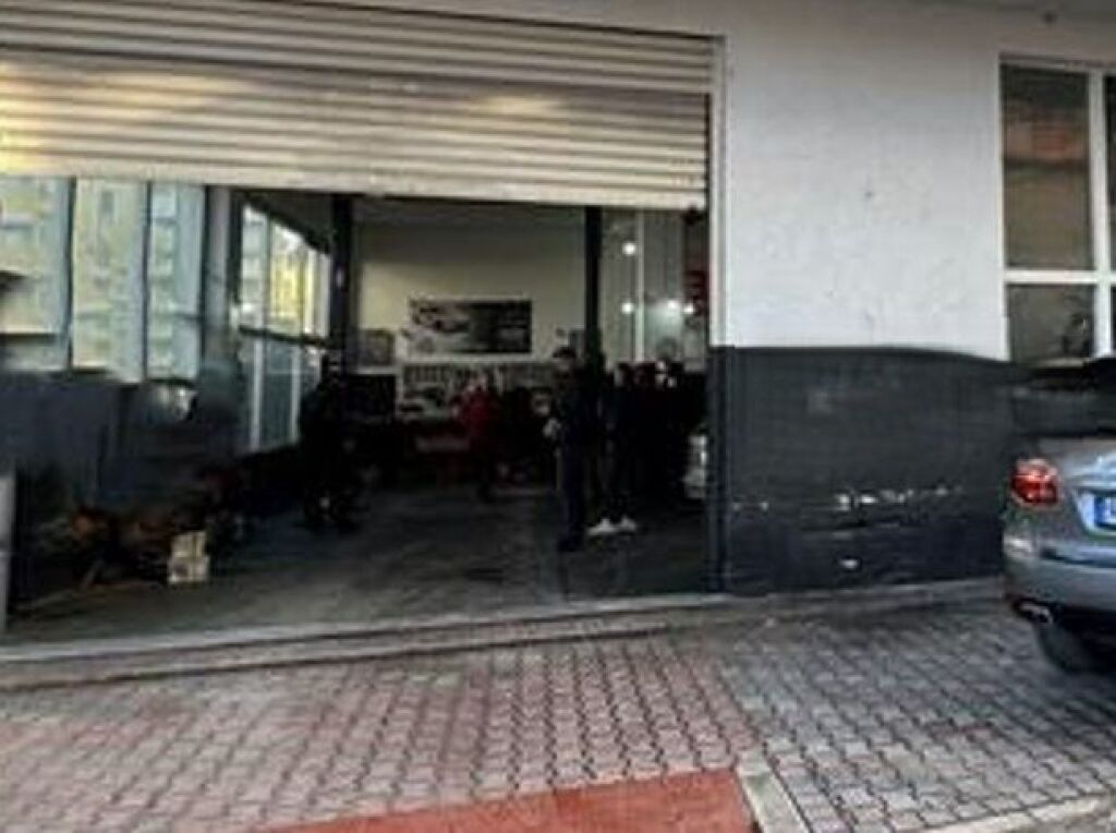 Shitet ose jepet me qera Ambient Komercial – Kati 0 Selite