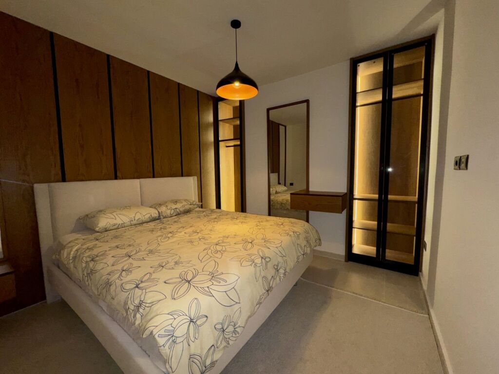 QIRA APARTAMENT 1+1- LIBRI UNIVERSITAR Tirane