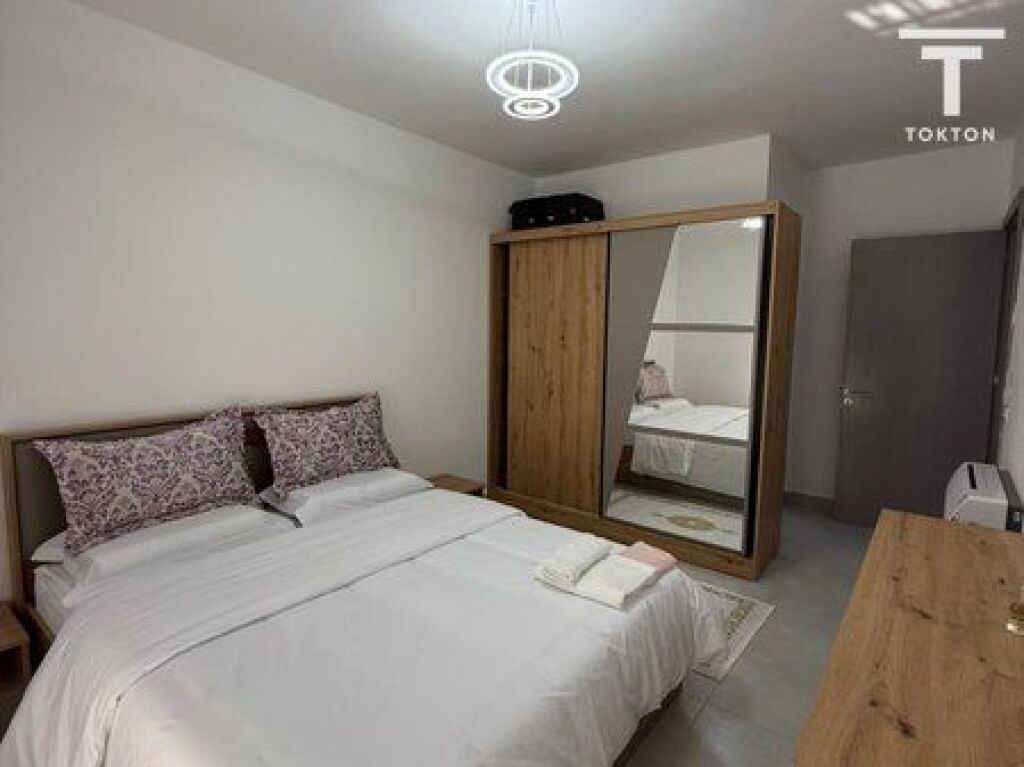 AFFITTO, APPARTAMENTO 3+1+2, VIA 5 MAGGIO, TIRANA