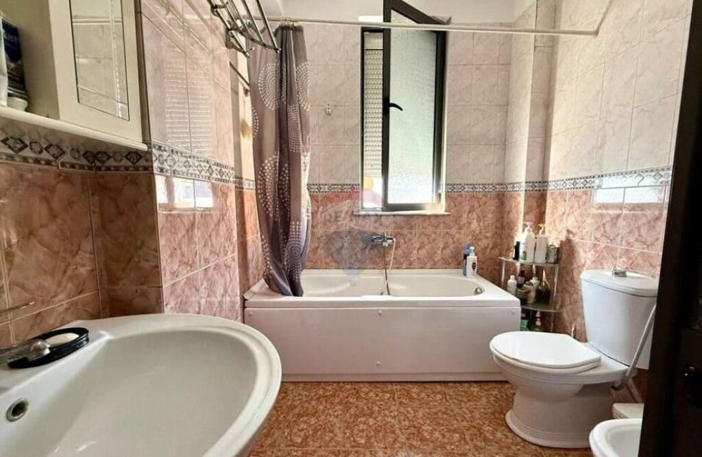 Apartment - For Sale - Ali Demi Street, Tirana(ID: 530181053-672)