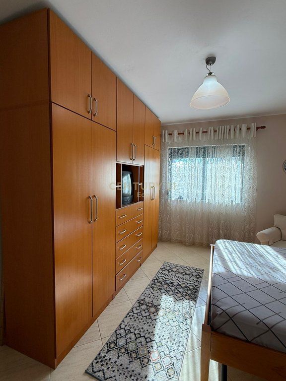JEPET APARTAMENT 2+1+2 ME QIRA PRANE KAZAZIT NE DURRES!
