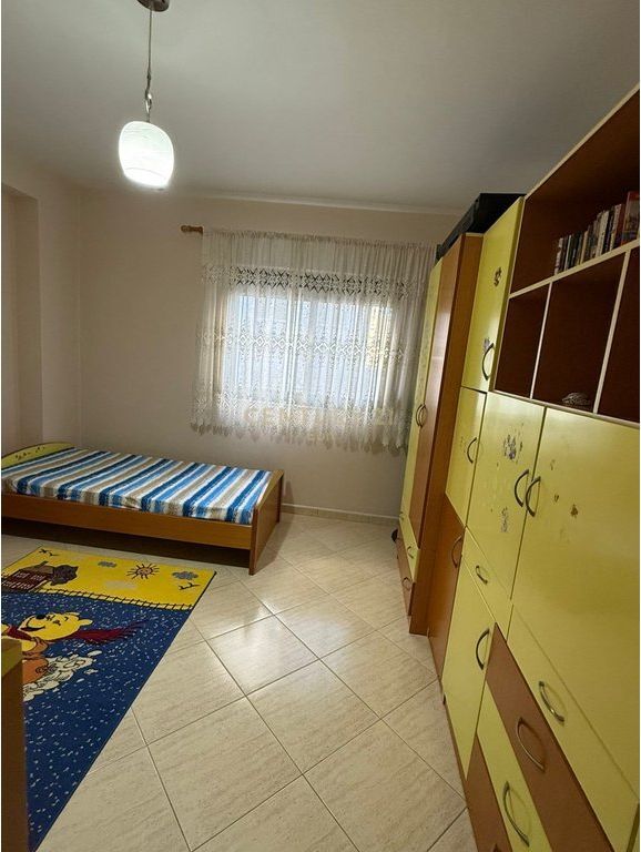JEPET APARTAMENT 2+1+2 ME QIRA PRANE KAZAZIT NE DURRES!
