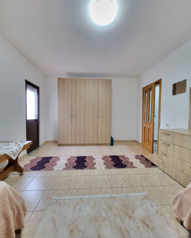 Apartament 2+1, Sheshi Willson!