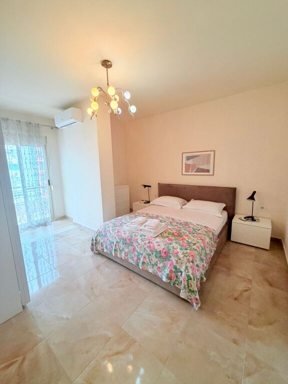 SHITET APARTAMENT 3+1+2 ISH RAJONI,DURRES