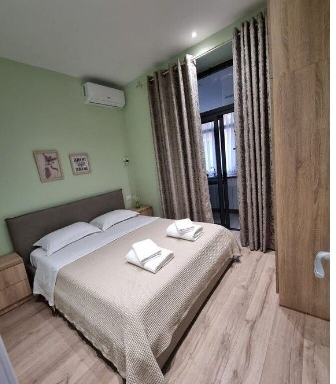 Appartamento moderno in affitto sopra Caffè Roma nel Bllok