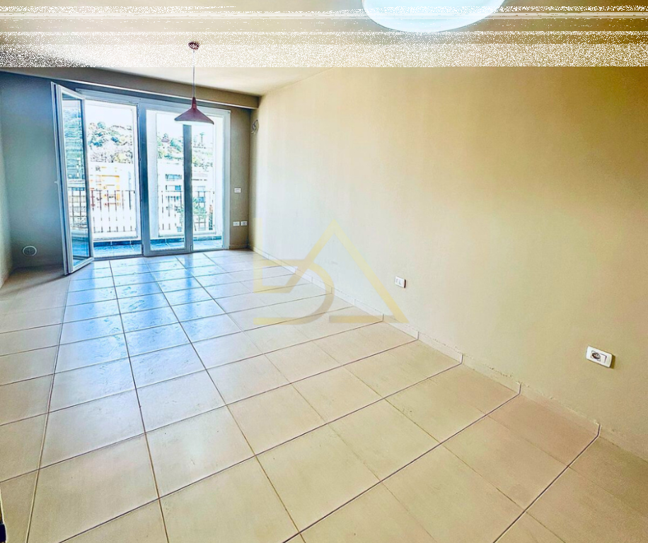 Shitet Apartament – Shkëmbi i Kavajës, Kavajë