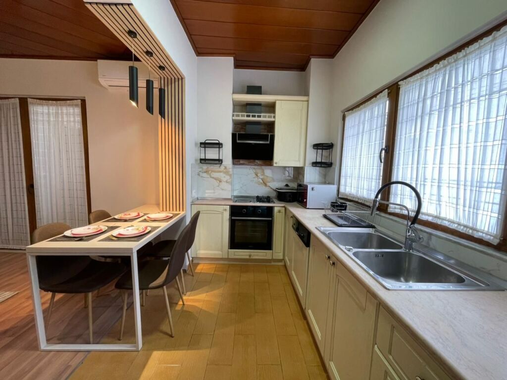 Apartament 1+1 per qira tek Rruga e Kavajes prane Globe.