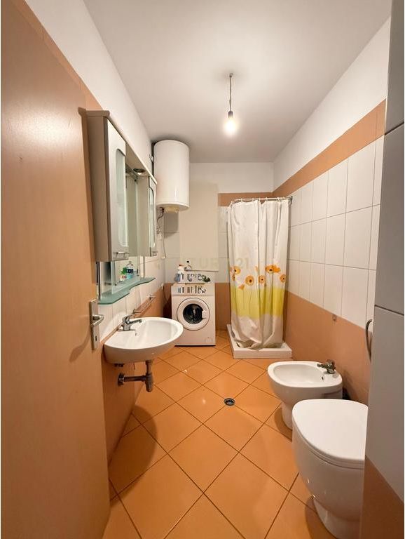 Apartament 2+1 Me Qira në Plazh, Durrës !!
