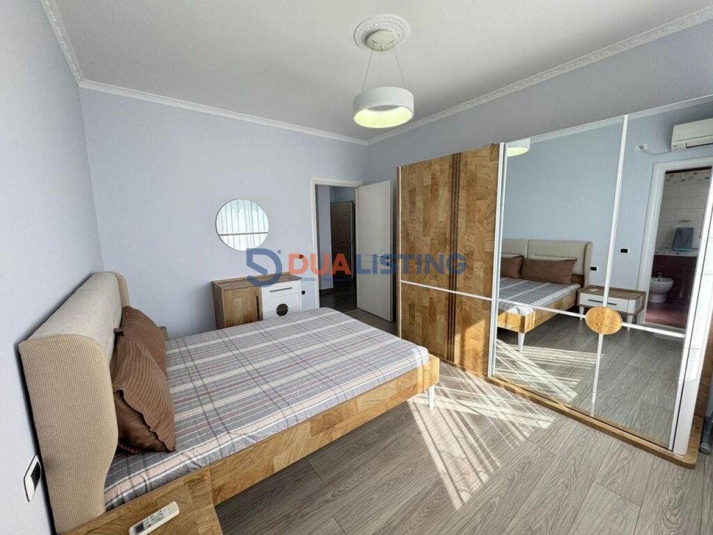 AFFITTASI APPARTAMENTO 3+1+2 CON POSTO AUTO VICINO AL GIARDINO BOTANICO !