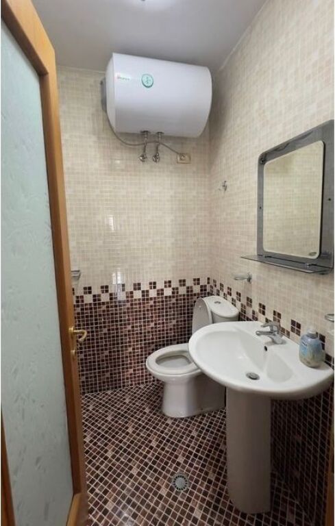 Affittasi 2+1+2 al Qatar Center 850 € /Mese