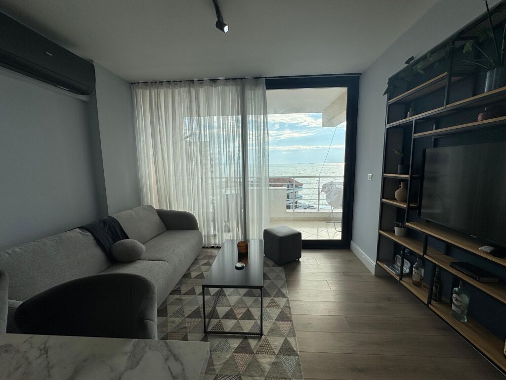 Jepet apartament me qera 2+1