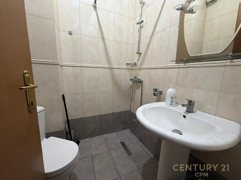 Apartament 1+1 per shitje tek Pazari i Ri