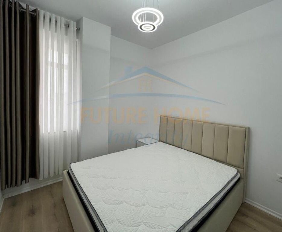 Affitto, Appartamento 1+1, Via Fortuzi, Tirana.