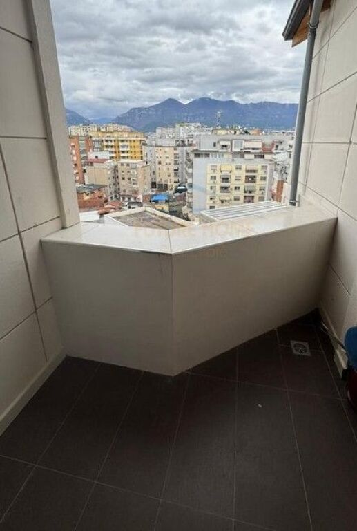 Qera, Apartament 2+1+2, Rruga Mine Peza, Tirane.