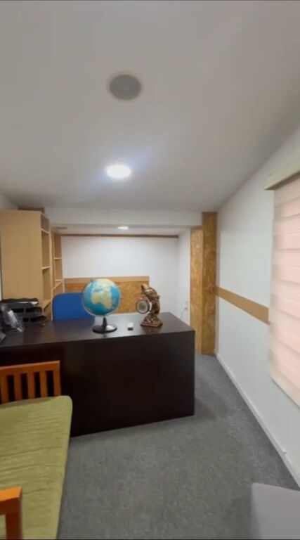 UFFICIO IN AFFITTO 160 M2 MYSLYM SHYRI 1.200 EURO