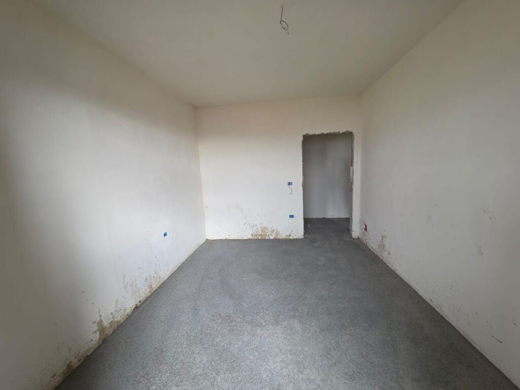 Shitet Apartament 2+1 Ne Paskuqan