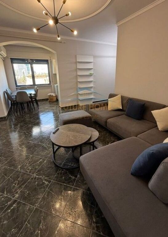 Affitto, Appartamento 2+1+2, Via Elbasanit, Tirana.