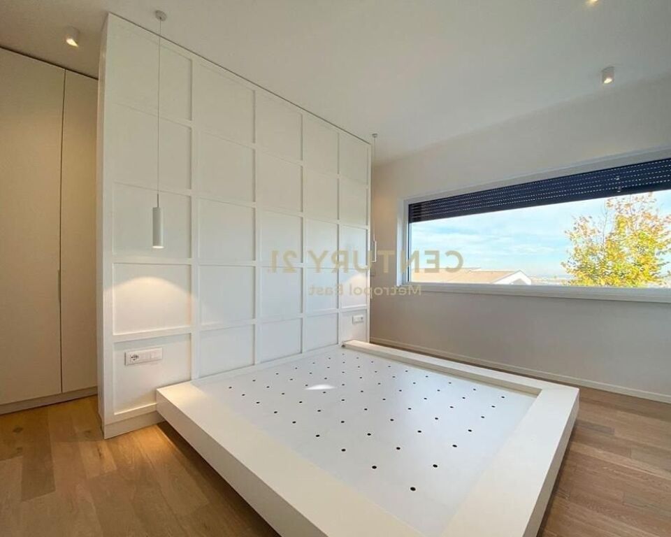 Shitet Vilë tek " Long Hill " Residence