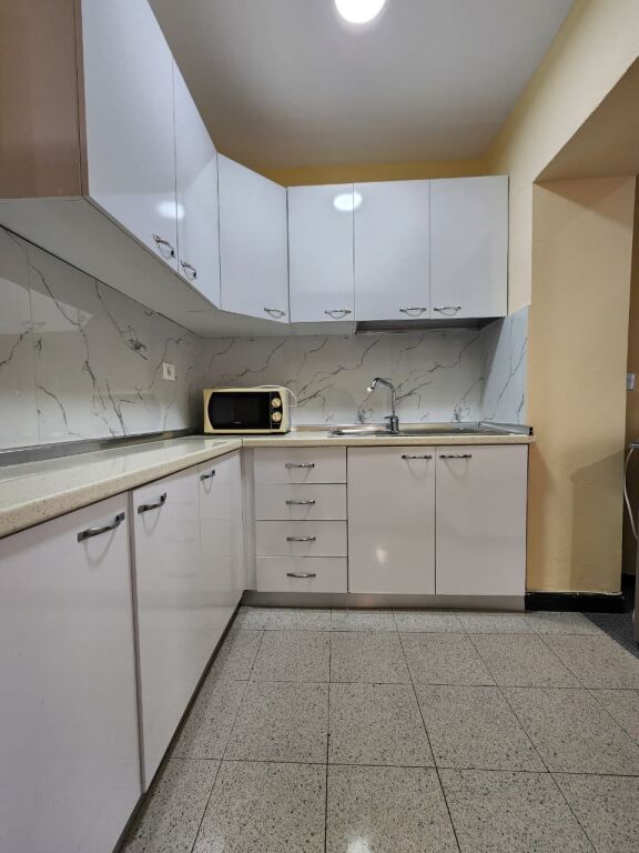 🏠 In Affitto: Appartamento 1+1 (📍Zona Stadio Dinamo) – 5 min da Blloku 🔥 Zona Top / 100% Nuovo ✨️ 55.000 ALL / Mese 💶