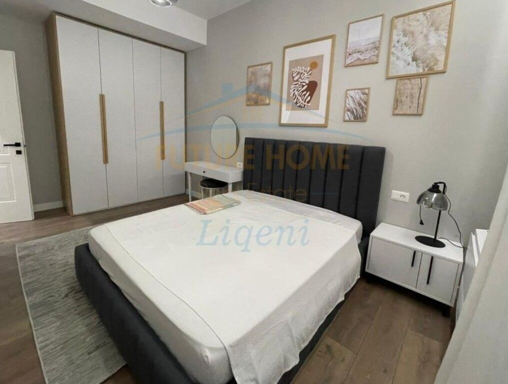 Qera, Apartament 3+1+2, Kopshti Botanik, Tiranë.