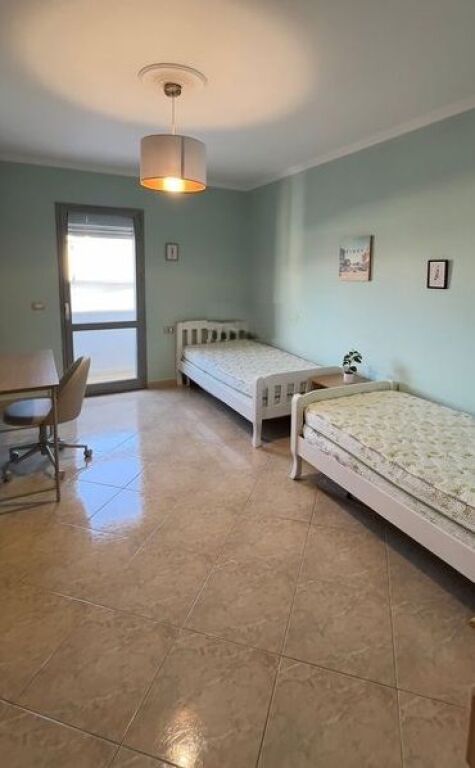 Jepet me qira 2+1+2 tek Qatar Center