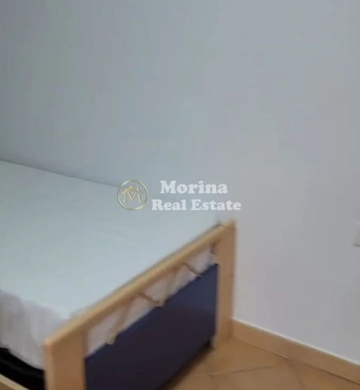 Rent | Apartment 2 + 1 | Paris Commune | 650 €/month