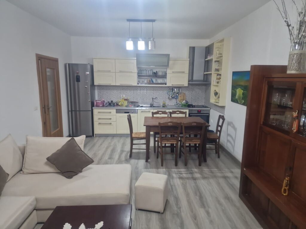 Esclusivo, appartamento 2+1+2 in affitto a Don Bosko!