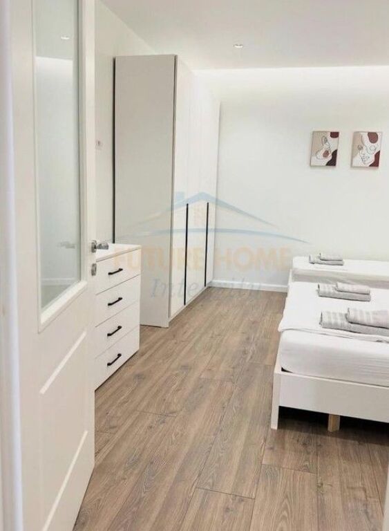 Shitet, Apartament 1+1, Vasil Shanto, Tiranë.