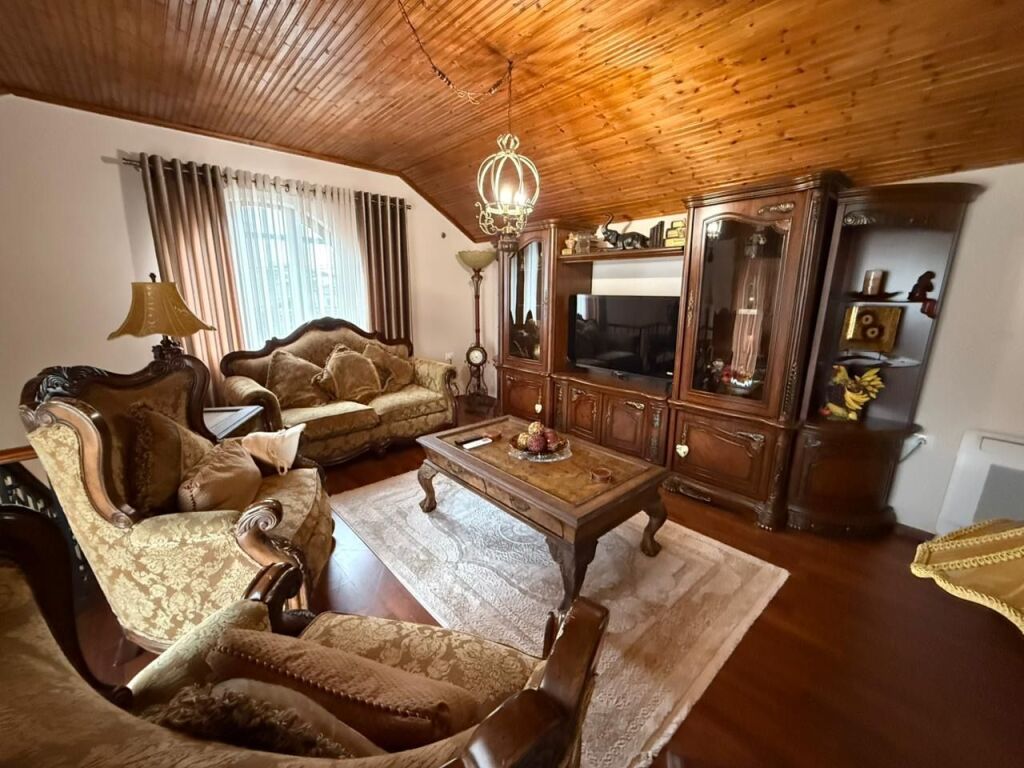 VILLA FOR RENT, LOCATED IN THE XHAMLLIK AREA, TIRANA!