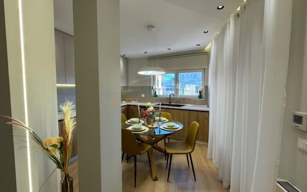 In vendita, Appartamento 2+1+2, Zogu i Zi, Tirane.