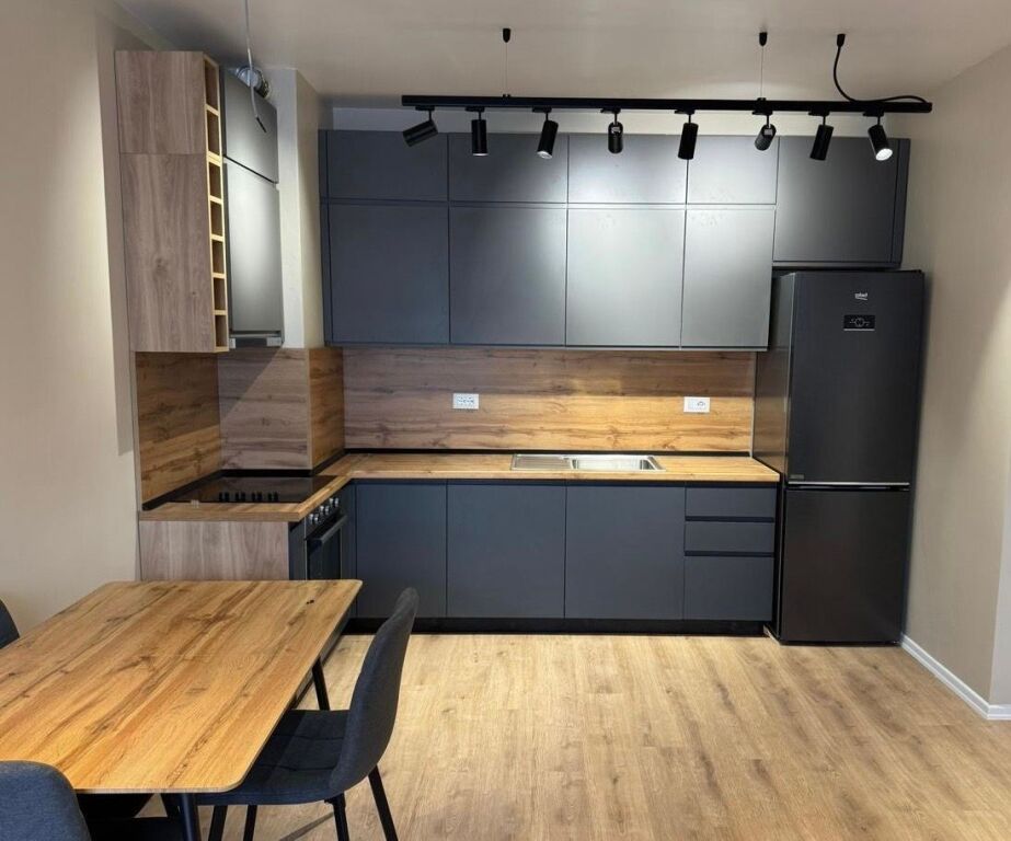 Apartament 2+1+2 Banjo + Post Parkimi me Qira – Univers City