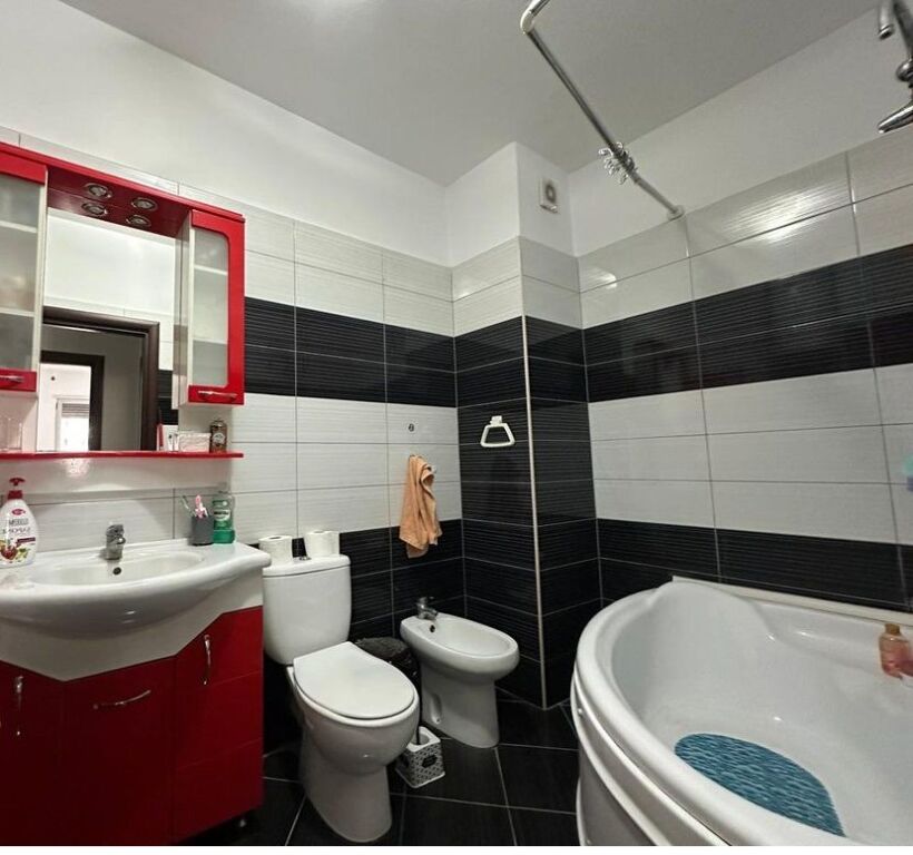 Apartament 2+1 per Qira prane Marinaj Hotel, Unaza e Re!