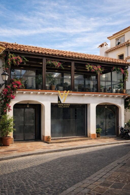 SI AFFITTA EDIFICIO COMMERCIALE 934 M2 A SAUK I RI 11.200 EURO