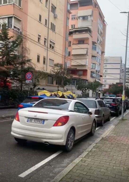 🏡 2+1 APARTMENT FOR RENT – CENTER, NEAR SKËNDERBEJ SQUARE | TIRANA