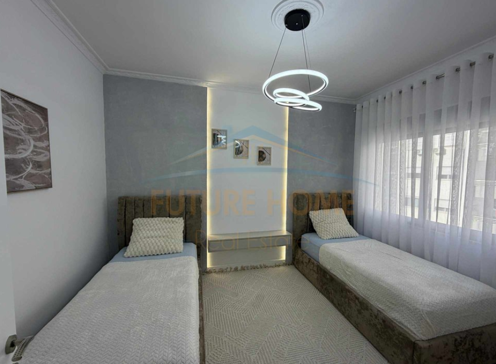 Vendesi in vendita, Appartamento 2+1+2 Unaza e Re, Tirana