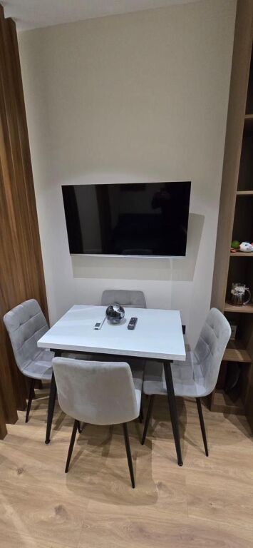 Jepet me qira studio apartament në Ali Dem!