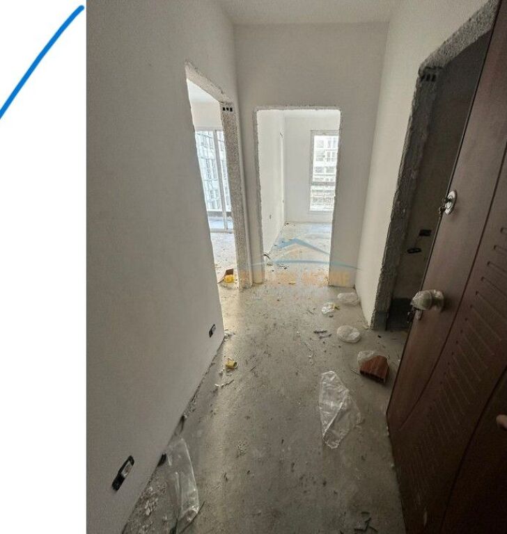 Shitje, Apartament 1+1, Kompleksi Univers City, Tiranë.