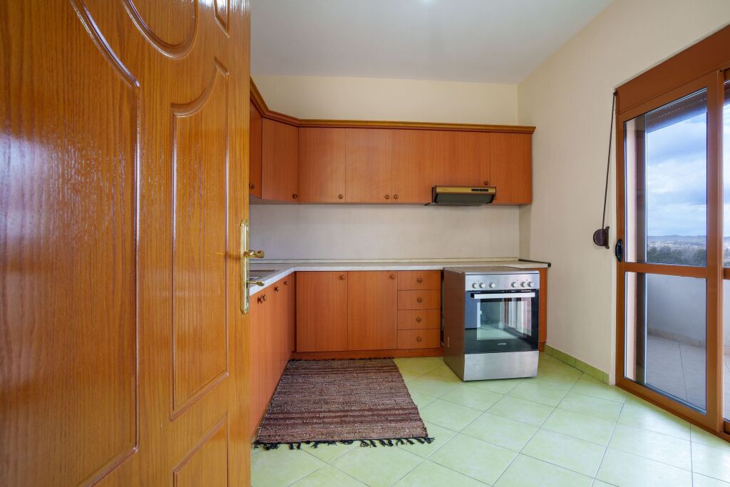 Shitet Penthouse Apartament -160 m²