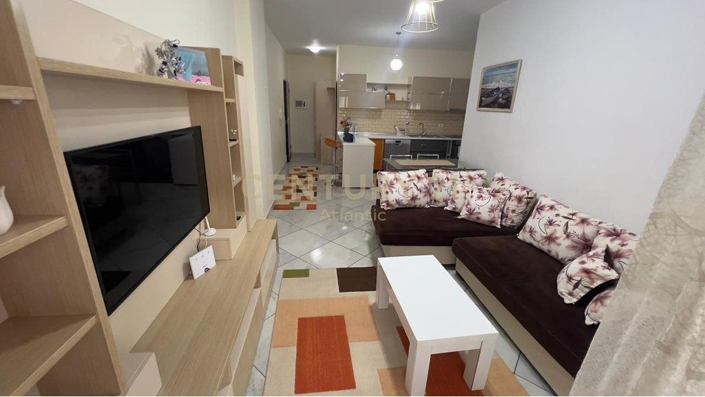 Apartament 1+1 Me Qira në Plazh, Durrës    450 € /Muaj
