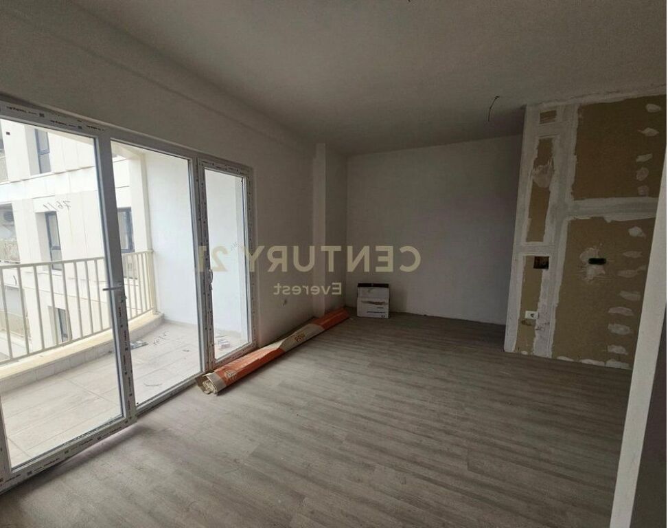 SHESIM APARTAMENT 1+1 ZOGU I ZI