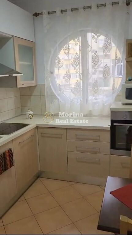 Rent | Apartment 2 + 1 | Paris Commune | 650 €/month