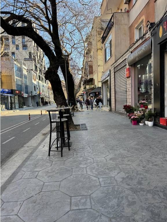 MYSLYM SHYRI, SHESIM DYQAN